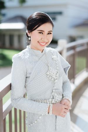 ชุดไทยเจ้าสาว ชุดไทยจักรพรรดิ์ เช่าที่แบมบี้ เวดดิ้ง ห้วยขวาง